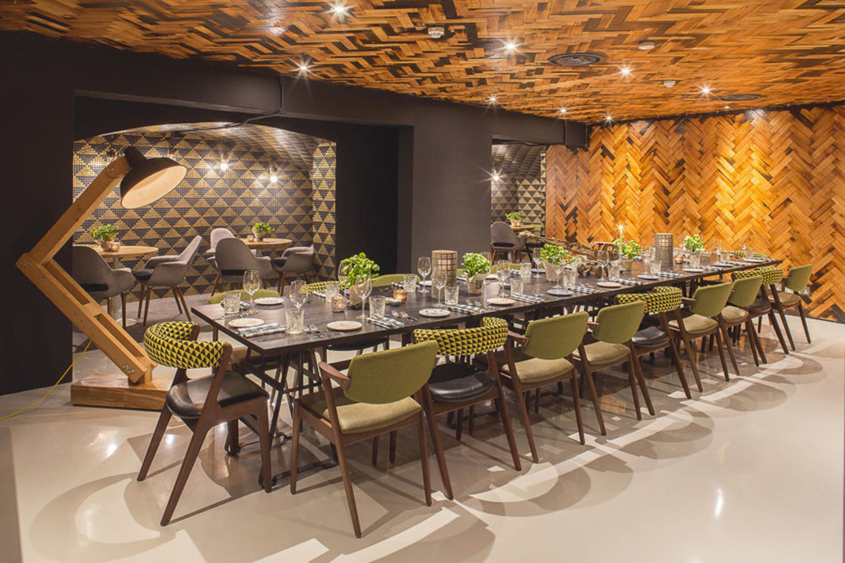 Best Private Dining Rooms in London City from HeadBox!
